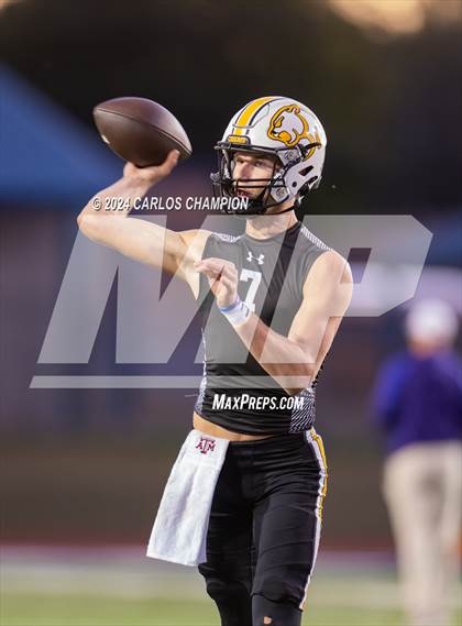 Thumbnail 3 in Mason vs. Rosebud-Lott (UIL Football 2A Division 1 Region 4 Bi-District) photogallery.