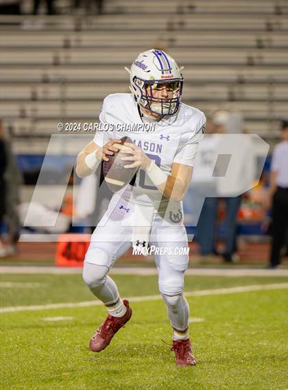 Thumbnail 1 in Mason vs. Rosebud-Lott (UIL Football 2A Division 1 Region 4 Bi-District) photogallery.