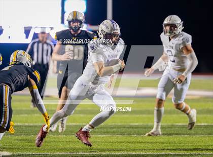 Thumbnail 3 in Mason vs. Rosebud-Lott (UIL Football 2A Division 1 Region 4 Bi-District) photogallery.