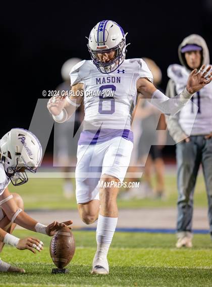 Thumbnail 3 in Mason vs. Rosebud-Lott (UIL Football 2A Division 1 Region 4 Bi-District) photogallery.