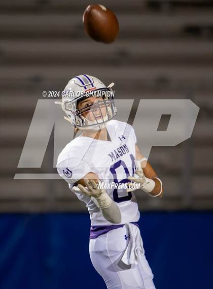 Thumbnail 2 in Mason vs. Rosebud-Lott (UIL Football 2A Division 1 Region 4 Bi-District) photogallery.