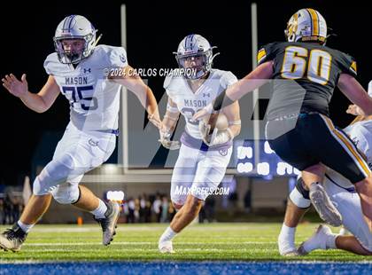 Thumbnail 2 in Mason vs. Rosebud-Lott (UIL Football 2A Division 1 Region 4 Bi-District) photogallery.