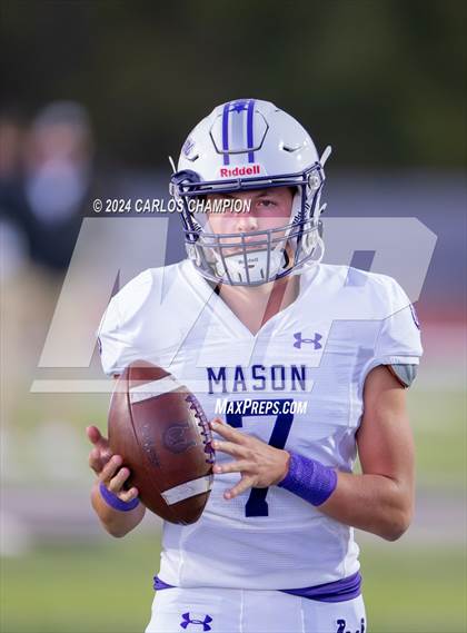 Thumbnail 1 in Mason vs. Rosebud-Lott (UIL Football 2A Division 1 Region 4 Bi-District) photogallery.