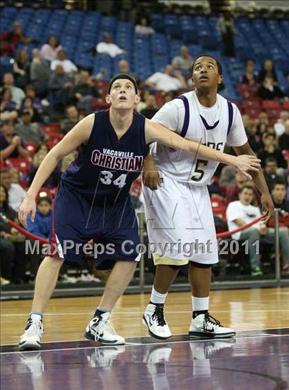 Thumbnail 3 in Vacaville Christian vs. Bradshaw Christian (CIF SJS D5 Final) photogallery.