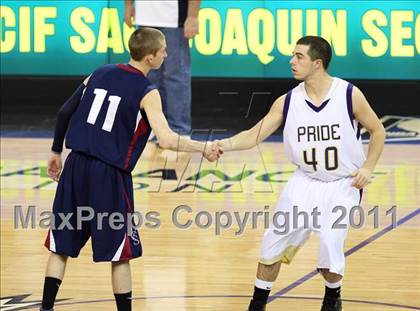 Thumbnail 2 in Vacaville Christian vs. Bradshaw Christian (CIF SJS D5 Final) photogallery.