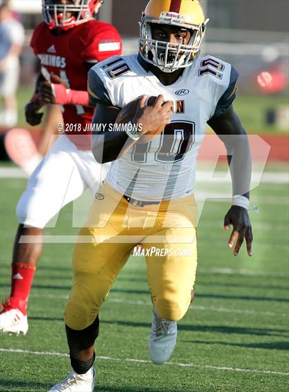 Thumbnail 3 in Lutheran North vs. Homewood-Flossmoor photogallery.