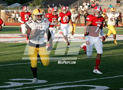 Thumbnail 3 in Lutheran North vs. Homewood-Flossmoor photogallery.
