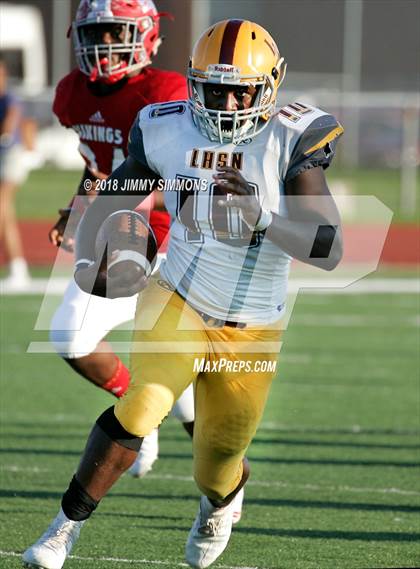 Thumbnail 2 in Lutheran North vs. Homewood-Flossmoor photogallery.