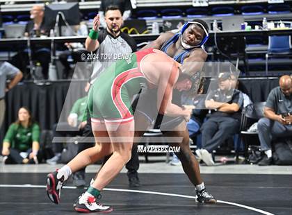 Thumbnail 2 in UIL 5A/6A State Championships - Session 1 photogallery.