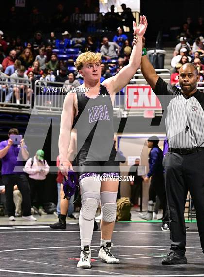 Thumbnail 1 in UIL 5A/6A State Championships - Session 1 photogallery.
