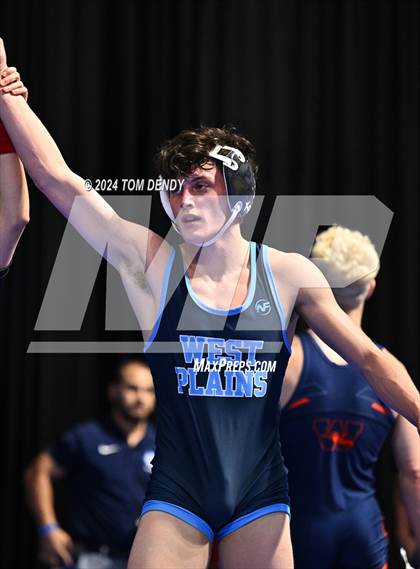 Thumbnail 1 in UIL 5A/6A State Championships - Session 1 photogallery.