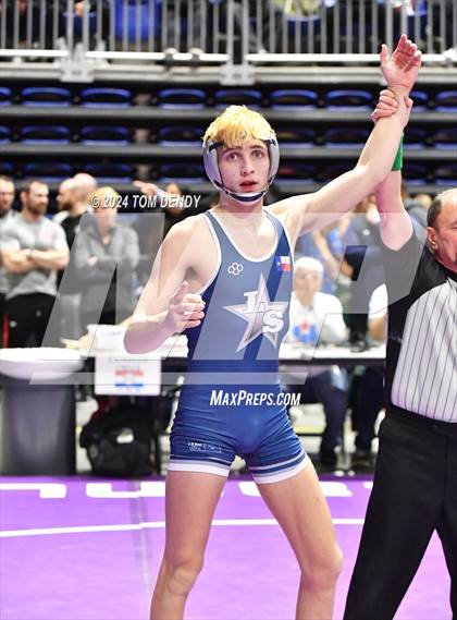 Thumbnail 1 in UIL 5A/6A State Championships - Session 1 photogallery.