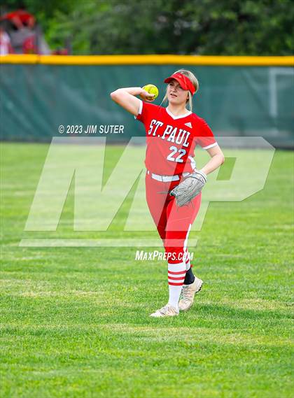 Thumbnail 3 in Burton vs St. Paul photogallery.
