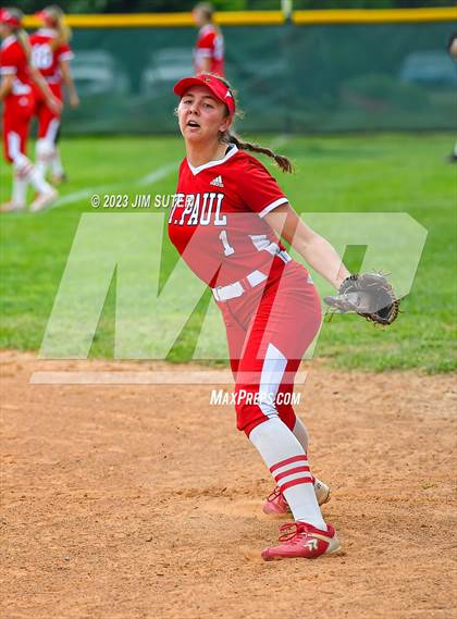 Thumbnail 2 in Burton vs St. Paul photogallery.