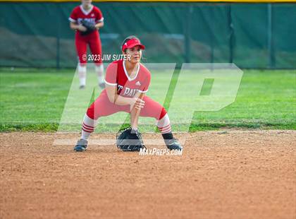 Thumbnail 2 in Burton vs St. Paul photogallery.