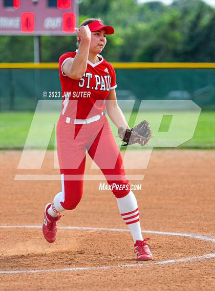 Thumbnail 2 in Burton vs St. Paul photogallery.