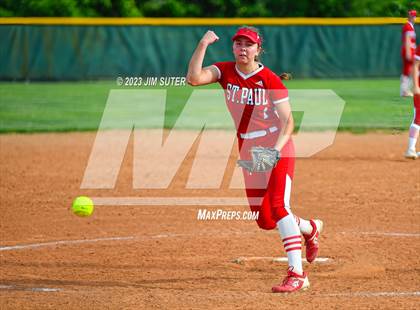 Thumbnail 3 in Burton vs St. Paul photogallery.