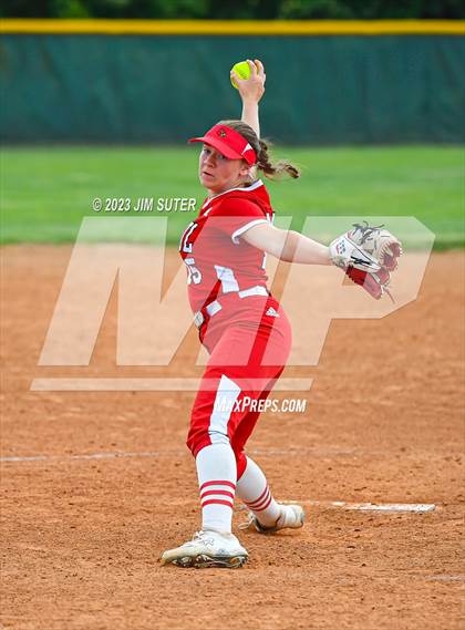 Thumbnail 3 in Burton vs St. Paul photogallery.
