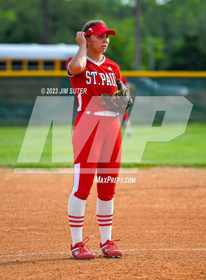 Thumbnail 3 in Burton vs St. Paul photogallery.
