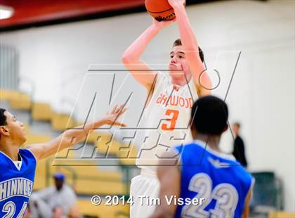 Thumbnail 1 in Lakewood vs. Hinkley photogallery.