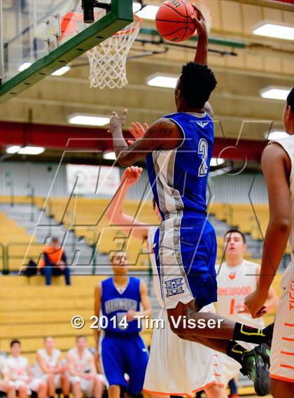 Thumbnail 3 in Lakewood vs. Hinkley photogallery.