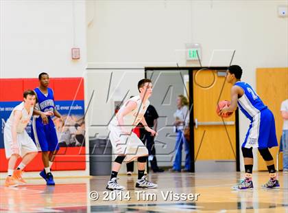 Thumbnail 2 in Lakewood vs. Hinkley photogallery.
