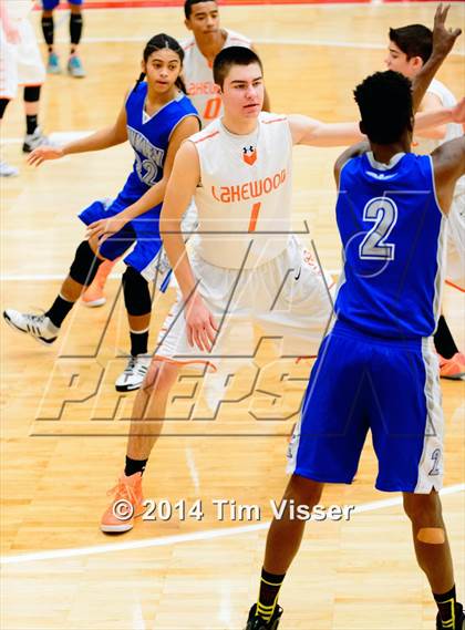 Thumbnail 3 in Lakewood vs. Hinkley photogallery.