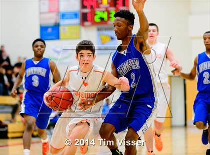 Thumbnail 1 in Lakewood vs. Hinkley photogallery.