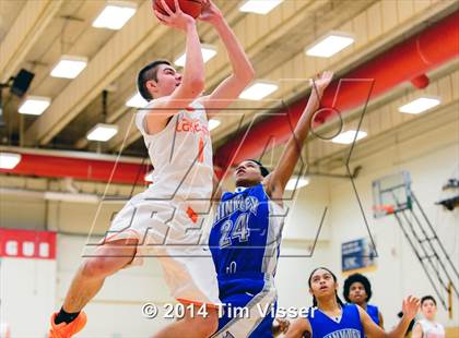 Thumbnail 2 in Lakewood vs. Hinkley photogallery.