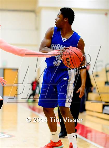 Thumbnail 1 in Lakewood vs. Hinkley photogallery.