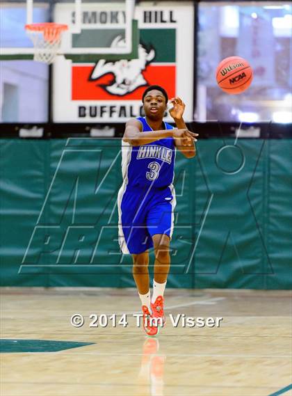 Thumbnail 3 in Lakewood vs. Hinkley photogallery.