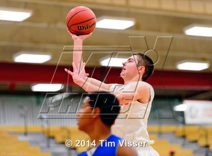 Thumbnail 3 in Lakewood vs. Hinkley photogallery.
