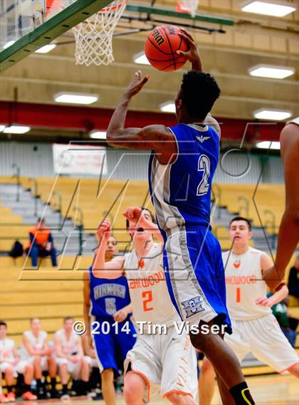 Thumbnail 2 in Lakewood vs. Hinkley photogallery.