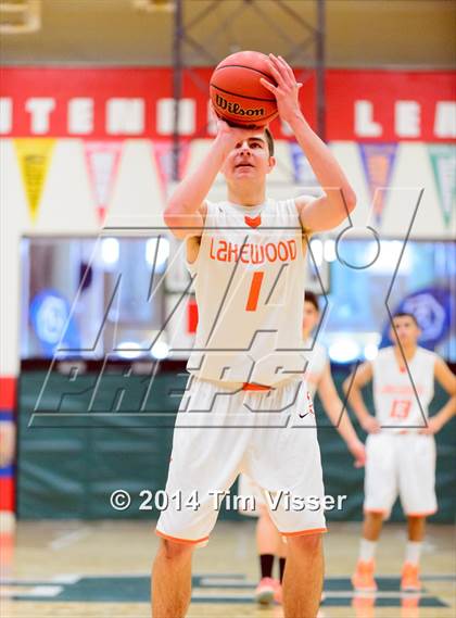 Thumbnail 2 in Lakewood vs. Hinkley photogallery.