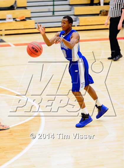Thumbnail 1 in Lakewood vs. Hinkley photogallery.