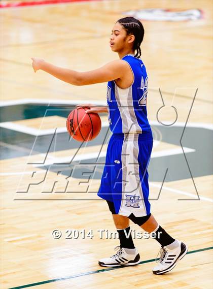 Thumbnail 2 in Lakewood vs. Hinkley photogallery.