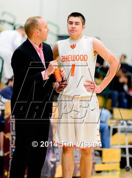Thumbnail 2 in Lakewood vs. Hinkley photogallery.