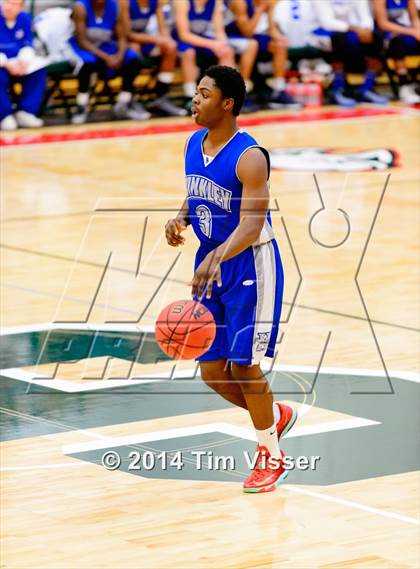 Thumbnail 3 in Lakewood vs. Hinkley photogallery.