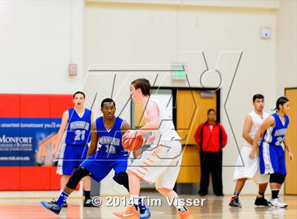 Thumbnail 2 in Lakewood vs. Hinkley photogallery.