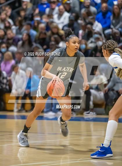 Thumbnail 2 in Sierra Canyon @ La Jolla Country Day CIF SDS Girls' Basketball Championships (California) photogallery.