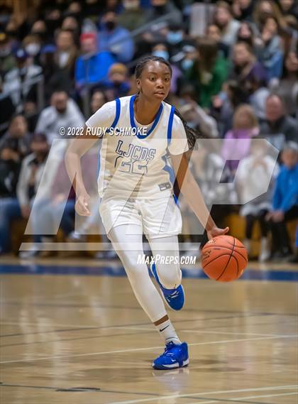 Thumbnail 2 in Sierra Canyon @ La Jolla Country Day CIF SDS Girls' Basketball Championships (California) photogallery.