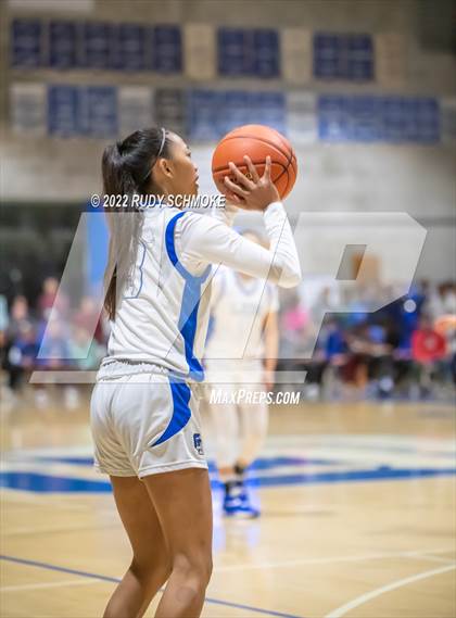 Thumbnail 1 in Sierra Canyon @ La Jolla Country Day CIF SDS Girls' Basketball Championships (California) photogallery.