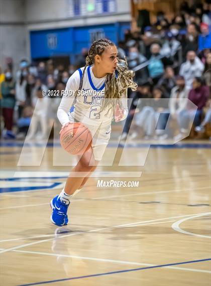 Thumbnail 2 in Sierra Canyon @ La Jolla Country Day CIF SDS Girls' Basketball Championships (California) photogallery.