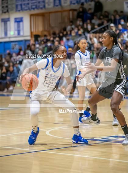 Thumbnail 2 in Sierra Canyon @ La Jolla Country Day CIF SDS Girls' Basketball Championships (California) photogallery.