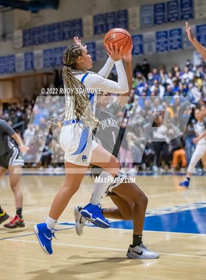 Thumbnail 2 in Sierra Canyon @ La Jolla Country Day CIF SDS Girls' Basketball Championships (California) photogallery.