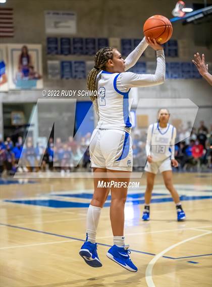Thumbnail 1 in Sierra Canyon @ La Jolla Country Day CIF SDS Girls' Basketball Championships (California) photogallery.