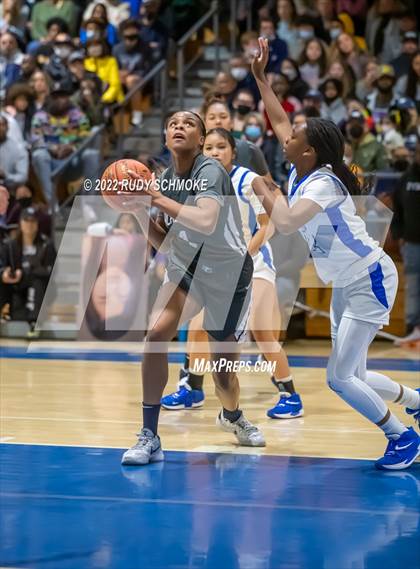 Thumbnail 3 in Sierra Canyon @ La Jolla Country Day CIF SDS Girls' Basketball Championships (California) photogallery.