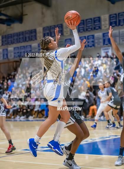 Thumbnail 2 in Sierra Canyon @ La Jolla Country Day CIF SDS Girls' Basketball Championships (California) photogallery.
