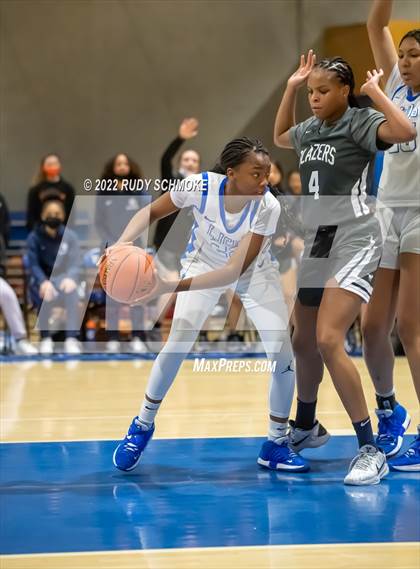 Thumbnail 3 in Sierra Canyon @ La Jolla Country Day CIF SDS Girls' Basketball Championships (California) photogallery.