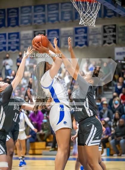 Thumbnail 3 in Sierra Canyon @ La Jolla Country Day CIF SDS Girls' Basketball Championships (California) photogallery.